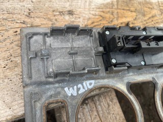 Рамка под магнитолу, Mercedes-Benz E W210/S210 1995-1999