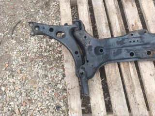 передняя балка (подрамник), Toyota Carina T190 1992-1998