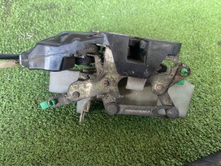 замок двери передней левой, Toyota Carina T190 1992-1998