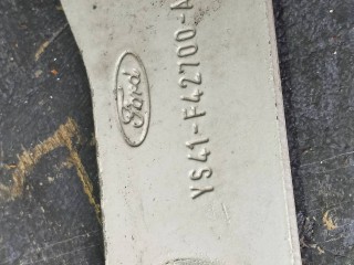 петля крышки багажника, ориг. номер YS41F42701AA, YS41F42700AA, Ford Focus