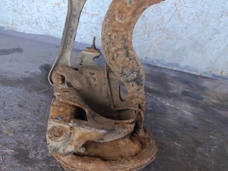 кулак задний правый, Ford Focus