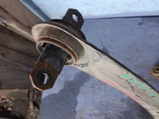 кулак задний правый, Ford Focus