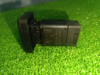 кнопка аварийной сигнализации, Renault Logan