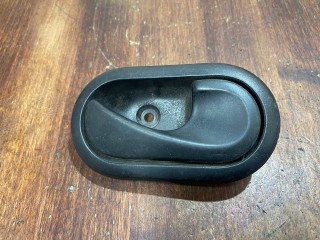 ручка внутренняя двери задней правой, ориг. номер 8200733847, 0509701, Renault Logan