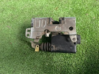 замок двери передней правой, ориг. номер 8200213917, Renault Logan