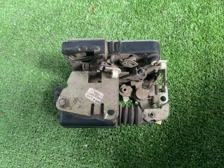 замок двери передней правой, ориг. номер 8200213917, Renault Logan