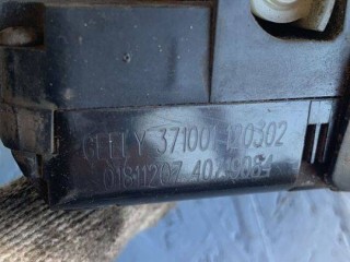 замок двери передней левой, ориг. номер 40719084, Geely Emgrand EC7