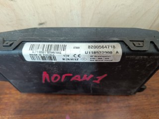 Блок комфорта, ориг. номер 8200564718, U118522008A, Renault Logan