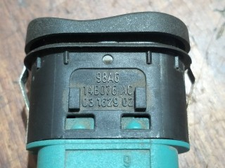 Кнопка блокировки двери, ориг. номер 98AG14B076AC, Ford Focus