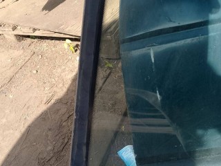 Стекло лобовое, Hyundai Accent 2 (LC) 1999-2012