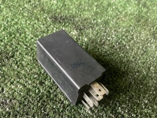 реле (прочие), ориг. номер 813919082, Audi 80