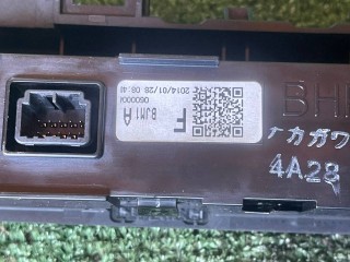 блок управления подогревом сидений, ориг. номер BHR155260, Mazda 3 BM 2013-2016