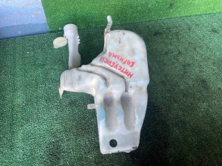 бачок омывателя передний, Mitsubishi Carisma 1995-1999