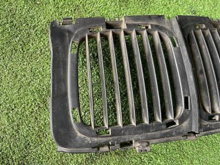 решетка капота, ориг. номер 51131973825, BMW 5 E34 1981-1988