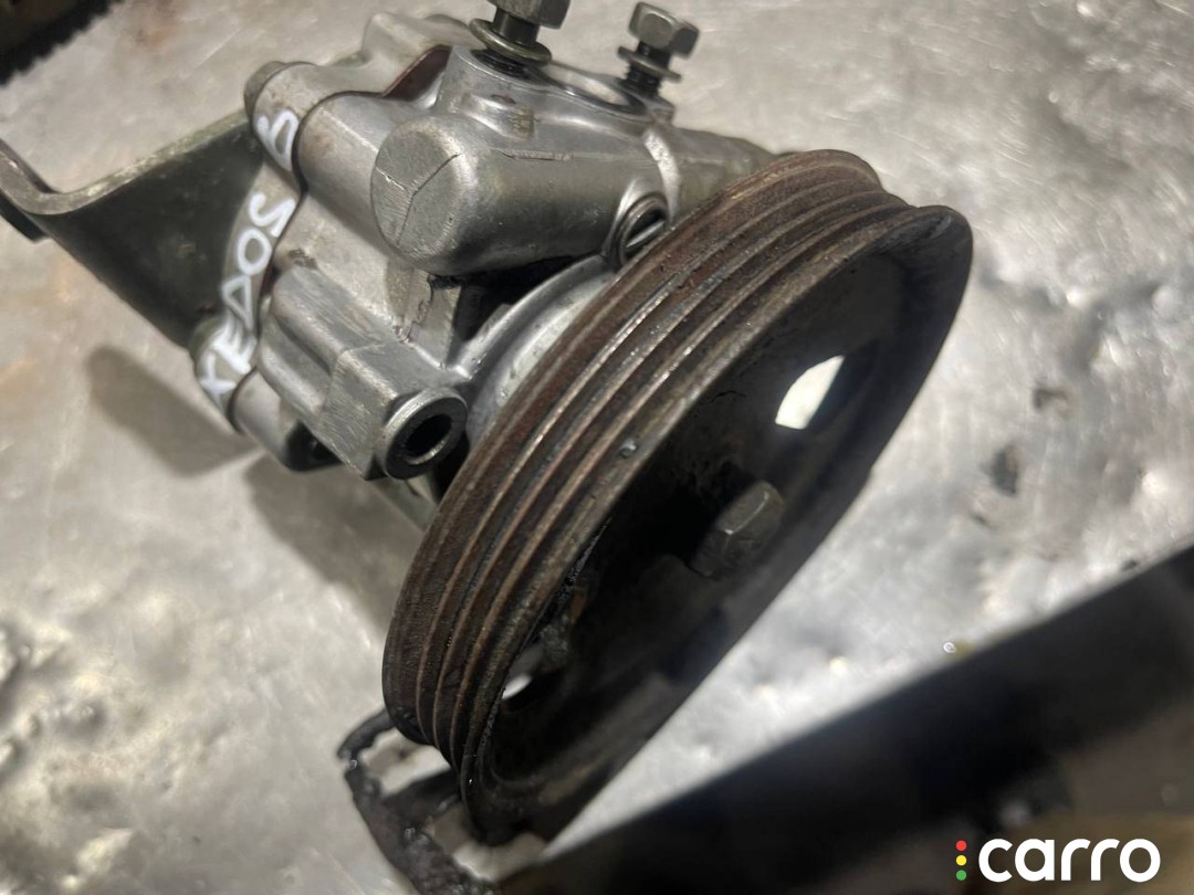 Насос гидроусилителя руля Mazda Xedos 6 1992-2000, левый руль, C00332600, фото 5