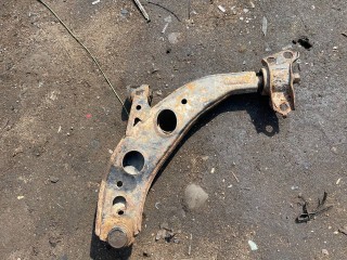 Рычаг передний правый Mazda Xedos 6 1992-2000