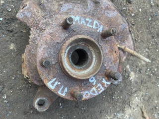 кулак передний правый, Mazda Xedos 6 1992-2000