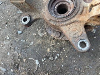 кулак передний правый, Mazda Xedos 6 1992-2000