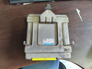 Блок управления двигателем Mazda 626 GF 1999-2002, FS6518881B