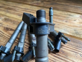 форсунка топливная, ориг. номер 7805428, 13537805428, 0445116024, BMW 7 F01/F02 2008-2012