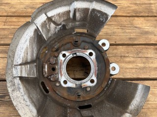кулак задний левый BMW 7 F01/F02 2008-2012, 6797447