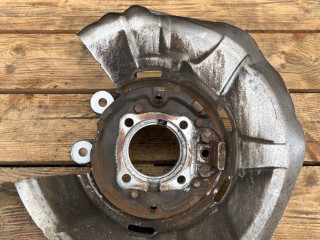 кулак задний правый BMW 7 F01/F02 2008-2012, 6797448