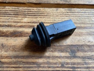 кнопка открытия лючка топливного бака BMW 7 F01/F02 2008-2012, левый руль, 51178228939