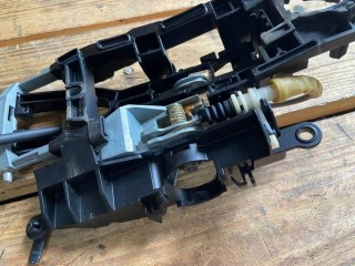 скелет ручки двери задней левой BMW 7 F01/F02 2008-2012