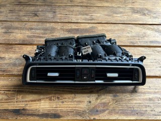 дефлектор обдува салона BMW 7 F01/F02 2008-2012, N63 B44 A, 4.4 л, 9115859