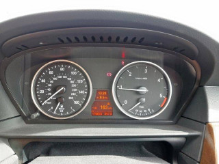 BMW 5 E60/E61 [рестайлинг] 2009г. 2.0 л., N47 D20 A - фото №2