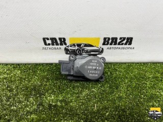 моторчик заслонки печки, ориг. номер A2038201642, Mercedes-Benz E W211 2002-2006