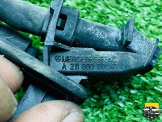 форсунка омывателя заднего стекла, ориг. номер A2118600747, Mercedes-Benz E W211 2002-2006