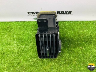 дефлектор обдува салона, ориг. номер 55660-64010, Toyota Corolla Verso 2 поколение AR10 [рестайлинг] 2007-2009