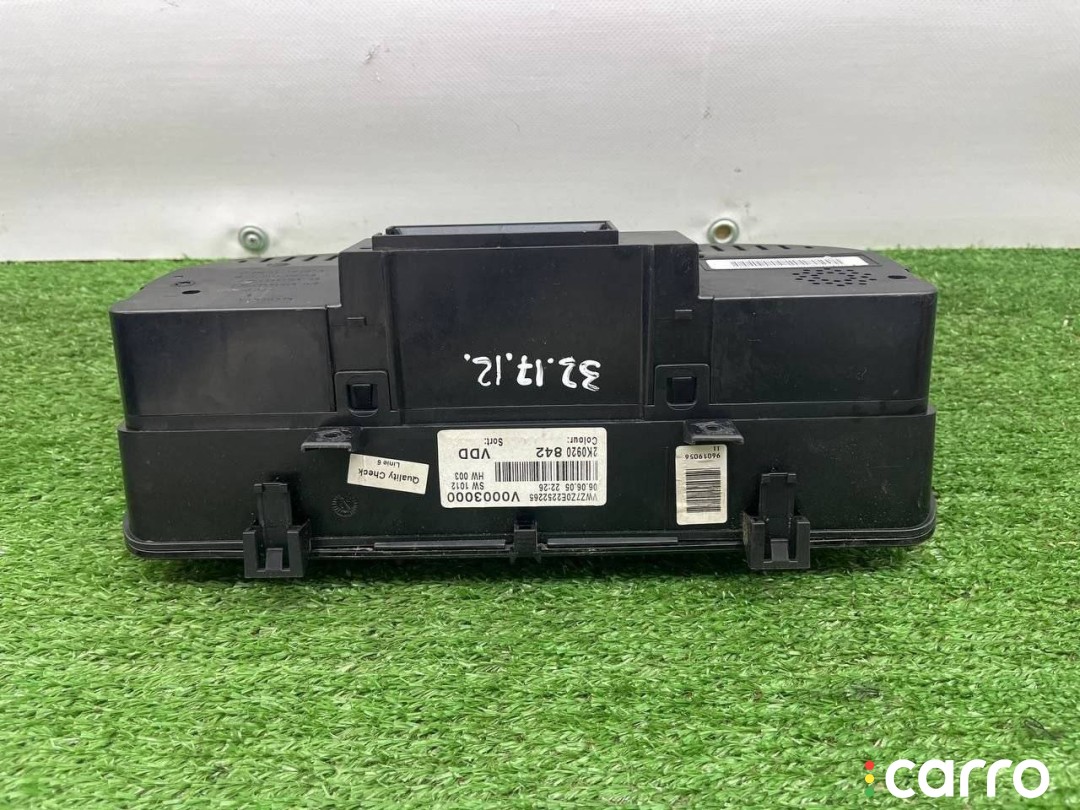панель приборов (щиток) Volkswagen Caddy 3 поколение 2004-2010, 2K0920842, фото 4