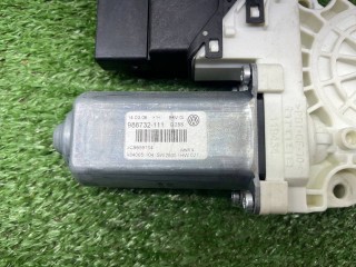 моторчик стеклоподъемника задний правый, ориг. номер 3C9959704, Volkswagen Passat B6 2005-2010