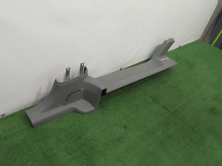 накладка внутренняя на порог задняя правая, ориг. номер 2K0853372, Volkswagen Caddy 3 поколение 2004-2010