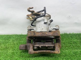суппорт тормозной задний левый, ориг. номер 2K0615423B, Volkswagen Caddy 3 поколение 2004-2010