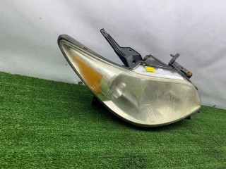 фара правая, ориг. номер 90733100, Mazda MPV 2 поколение 1999-2003