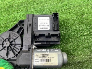 моторчик стеклоподъемника передний левый, ориг. номер 1K0959793C, 1T0959701, Volkswagen Caddy 2 поколение 1995-2004