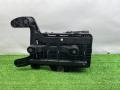 1K0915333, 1K0915336 полка аккумулятора Volkswagen Caddy 2 поколение 2004г. - фото №6