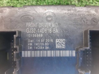 блок комфорта, ориг. номер GJ3214D618BA, Land Rover Discovery 5 поколение 2017-2021