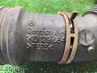 патрубок воздушного фильтра, ориг. номер 1K0129684, Skoda Octavia 1 поколение [рестайлинг] 2000-2011
