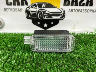 фонарь салона (плафон), ориг. номер 8J0947409, Volkswagen Passat B5 [рестайлинг] 2000-2005