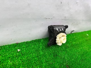 моторчик заслонки печки, ориг. номер 1K09075110, Volkswagen Caddy 3 поколение 2004-2010