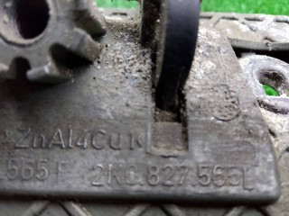 ручка багажника, ориг. номер 2K0827565L, Volkswagen Caddy 3 поколение 2004-2010