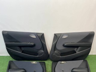 Обшивка двери (дверная карта) комплект, ориг. номер 83750SAA, Honda Jazz 1 поколение 2001-2005