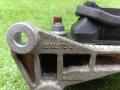 8200277212, 8200358147C подушка крепления двигателя Renault Megane 2 поколение [рестайлинг] 2007г. - фото №2