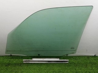стекло двери передней правой, Mercedes-Benz C W202 1993-1997
