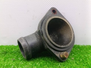фланец (тройник) системы охлаждения, ориг. номер 055121121E, Volkswagen Golf 4 поколение 1997-2006