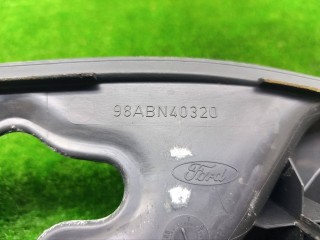 накладка внутренняя на заднюю панель кузова, ориг. номер 98ABN40320, Ford Focus 1 поколение 1998-2001